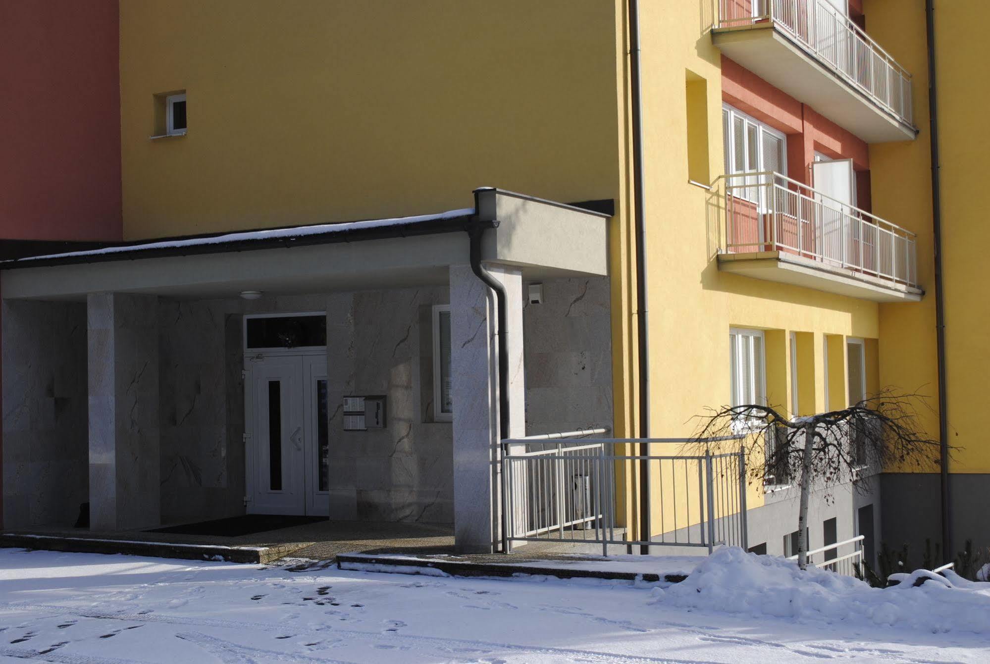 Golem Tatranska Strba Apartment ภายนอก รูปภาพ